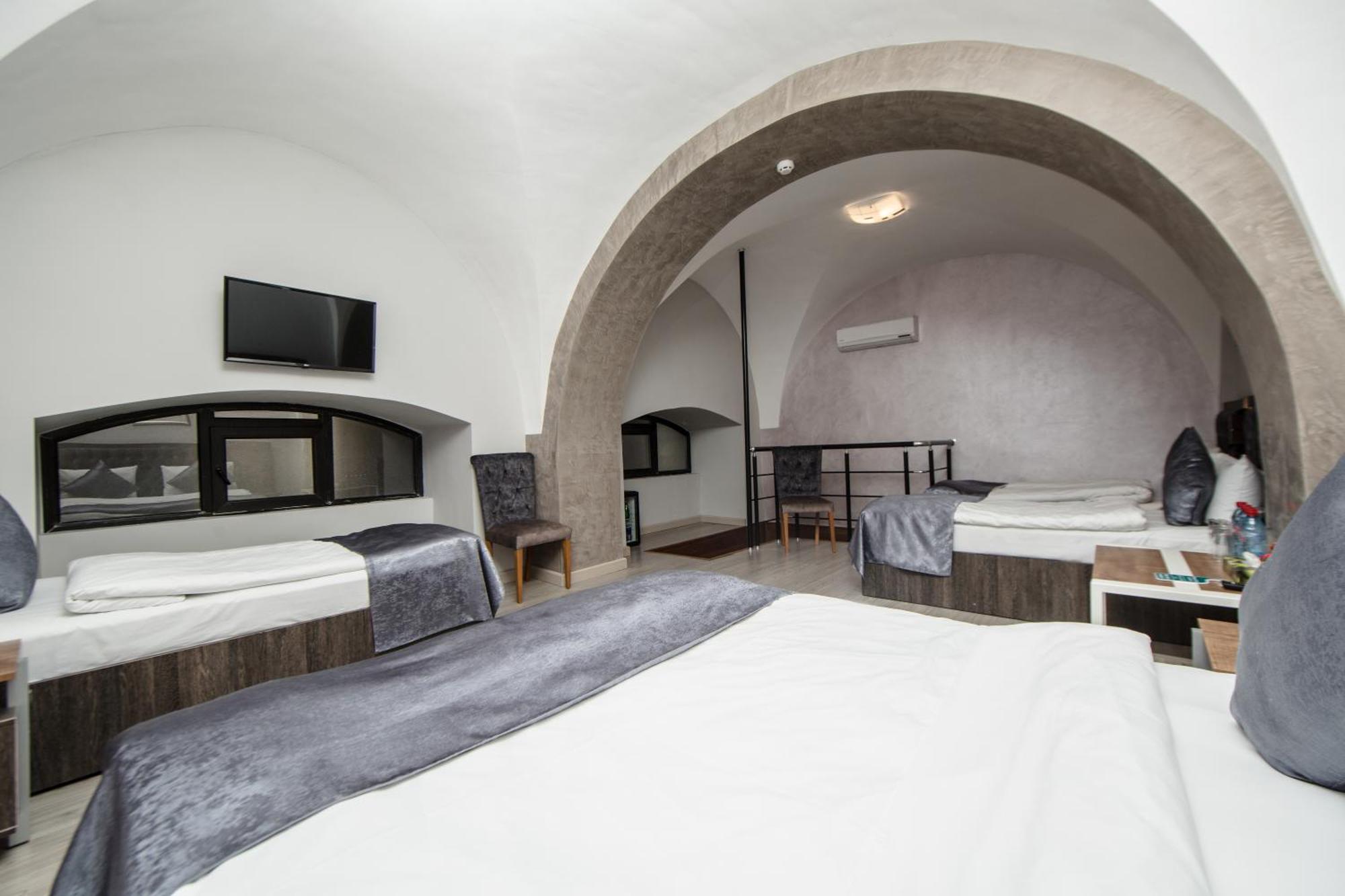 Passaje Old Hotel Baku Bagian luar foto