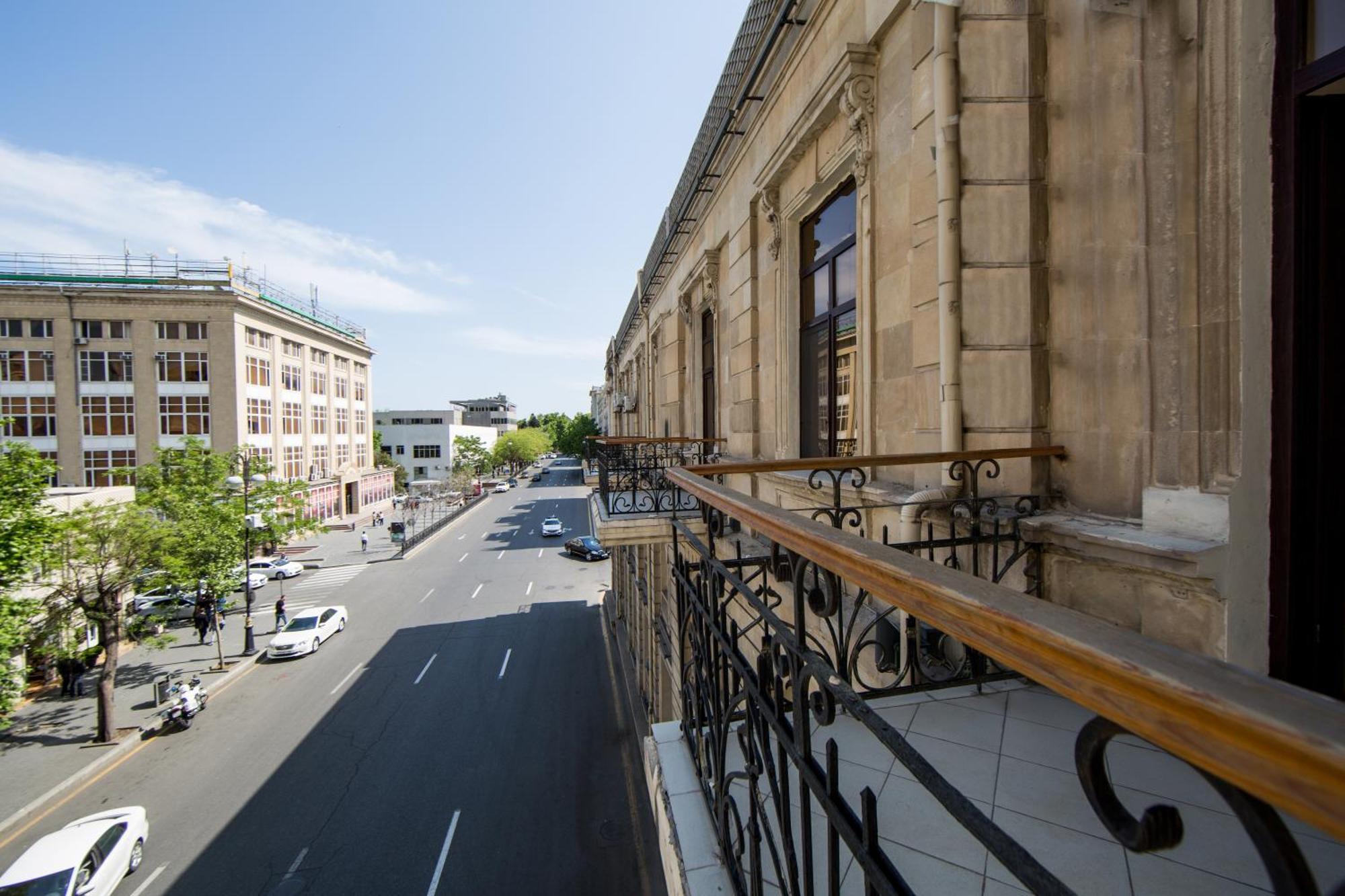 Passaje Old Hotel Baku Bagian luar foto